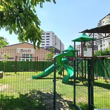 Summer Haven - Self Check-In & Parking Lot, Primashops&Lotus Oradea Exterior photo