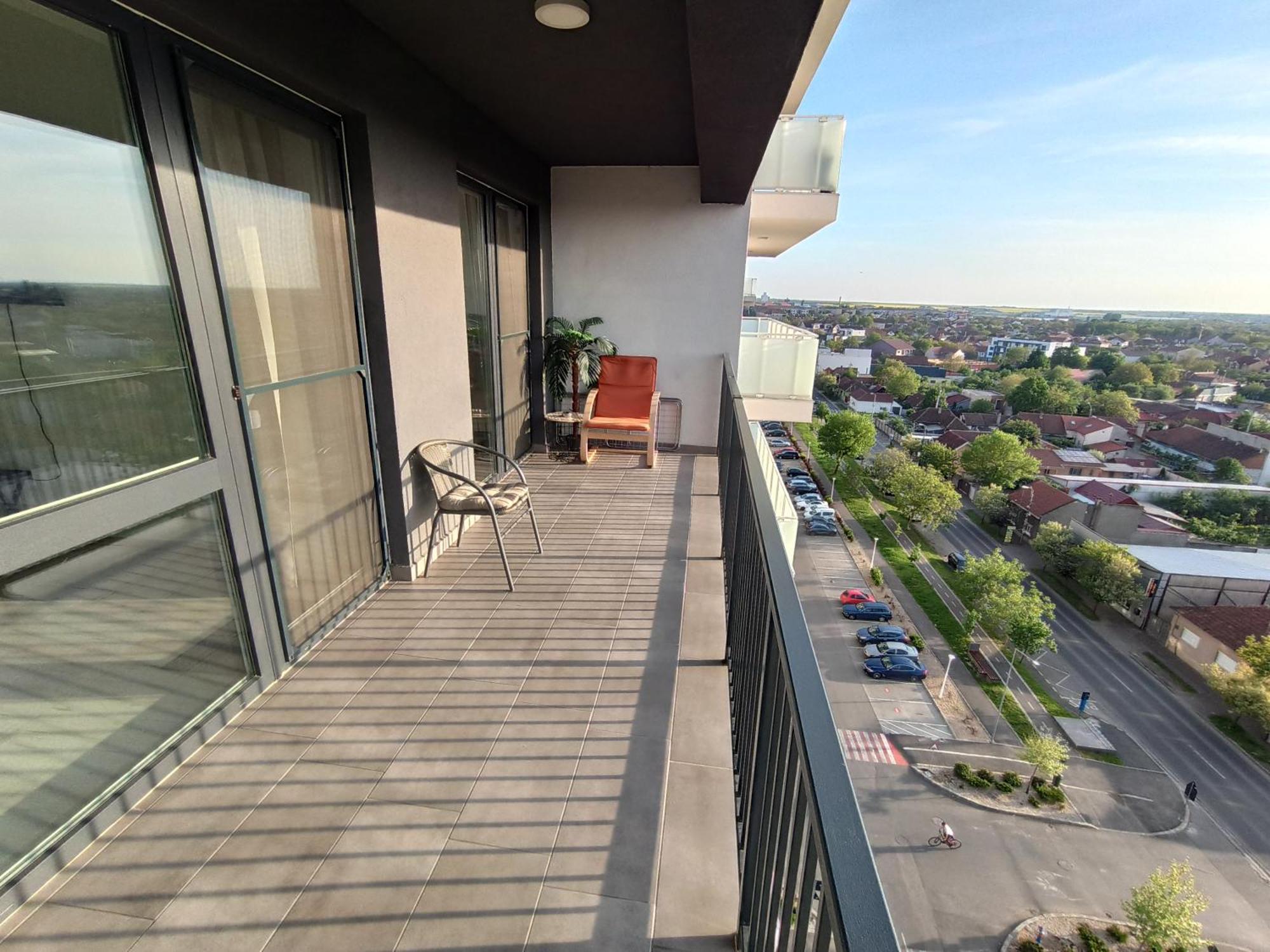 Summer Haven - Self Check-In & Parking Lot, Primashops&Lotus Oradea Exterior photo